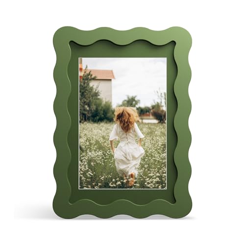 Image of THKRLOF 4x6 Picture Frame with Mat for 3.5x5, Wavy Edge Wooden Real Glass Photo Frame for Tabletop and Wall Hanging, Green, 1 Pack