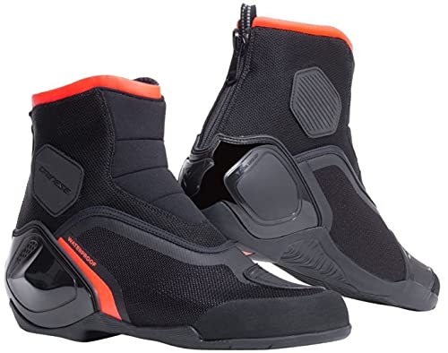 Chaussures Moto Imperméables Dainese Dinamica : Fini les Pieds Mouillés à Moto