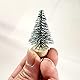 Pilikoll 12 Stück Weihnachtsbaum Mini Künstlich, Basteln Weihnachtsbäume Deko Naturgetreuer Christbaum Weihnachtsbaum Schnee Klein mit Holzsockel für Weihnachten, Raumdekoration, Diorama-Modelle (7cm)
