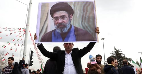 Iran, la nuova Guida Suprema &egrave; Mojtaba Khamenei