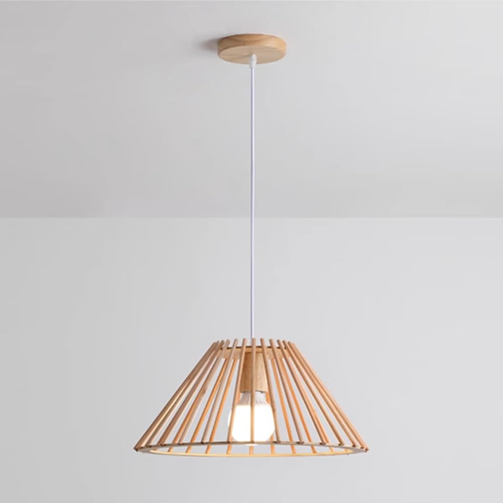 Suspension rustique en bois pour illuminer un îlot de cuisine sombre