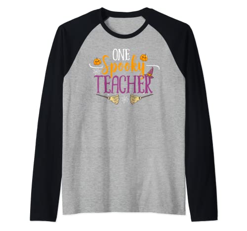 Camiseta de Halloween para profesor de One Spooky Teacher Gifts Camiseta Manga Raglan