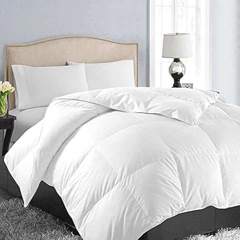 EASELAND Soft Quilted Down Alternative Comforter Cover