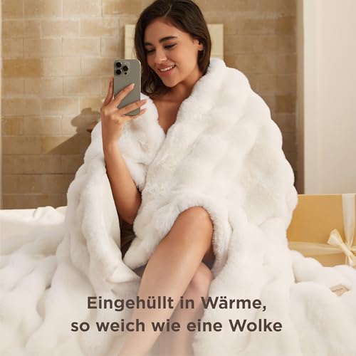 BEDSURE Bubble Decke - Kuscheldecke Flauschig, Dicke und Warme Sofadecke Für Den Winter, Kunstfelldecke, Plüsch Blanket Für Couch und Bett, Wolldecke Überwurf für Zimmer Deko, Cremeweiß, 130 X 170 cm