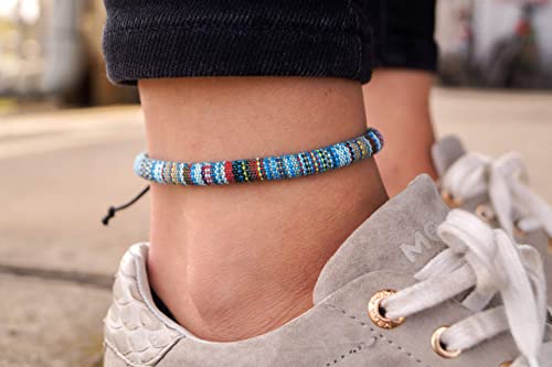 Made by Nami Surfer Fußband Damen & Herren - Boho Ethno Hippie Fußkettchen - Handmade Strand Festival Accessoires - 100% Wasserfest & Verstellbar - 100% Ökologische Baumwolle Rund (Hell-Blau)