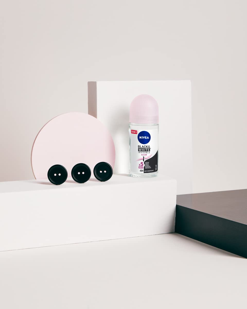 NIVEA Black & White Invisible Original Lot de 6 flacons de 6 flacons de 50 ml anti-transpirants pour peau douce avec parfum, déodorant roll-on pour protéger les vêtements