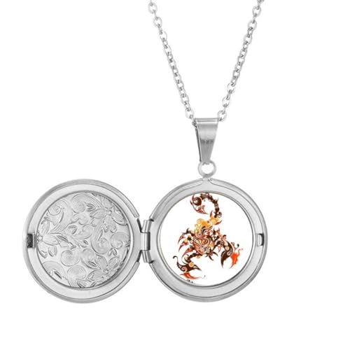 Collier médaillon scorpion coloré anti-ternissement pour peau sensible