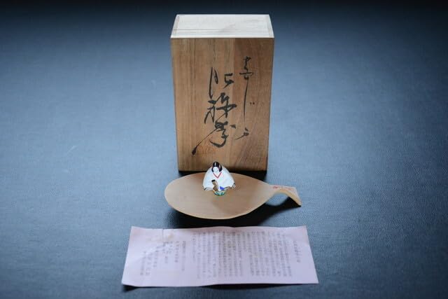 Amazon.co.jp: 郷土玩具 三宅 元次郎 しゃもじ 広島 栞・郷土玩具 