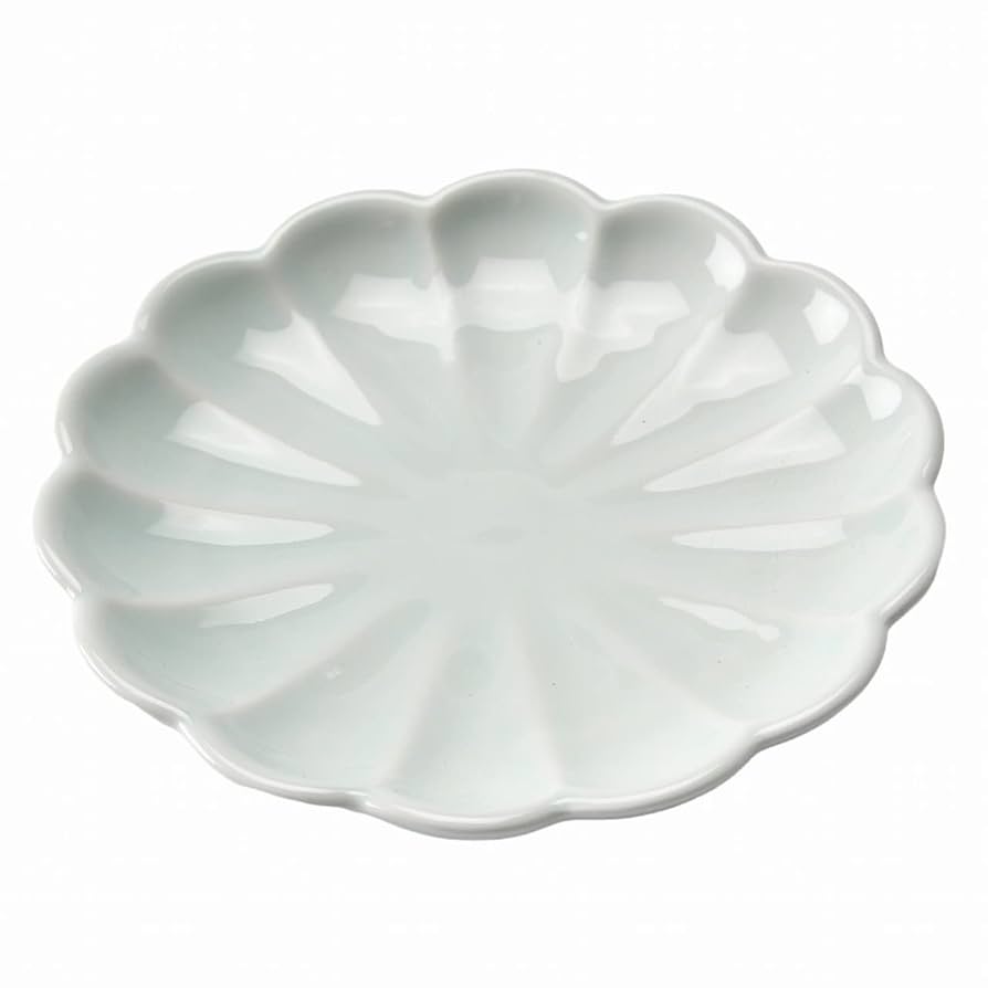 Amazon｜青白磁 菊型5.0寸丸皿 [145×19mm] | 和食器の小皿｜小皿