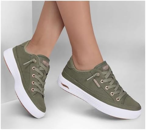 SKECHERS Tênis feminino Arcade-Meet Ya There, Oliva, 34 | Amazon