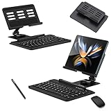 Material: este soporte para tablet Samsung está hecho de aleación de aluminio de alta calidad con bordes lisos y superficie pulida. Es resistente, duradero, ligero y exquisito. El teclado Fold4 tiene una ranura para bolígrafo que hace que sea fácil de almacenar y utilizar el bolígrafo. Múltiples almohadillas de silicona antideslizantes proporcionan un agarre fiable para evitar resbalones, asegurando estabilidad sin dañar los teléfonos Fold4/Fold3.
