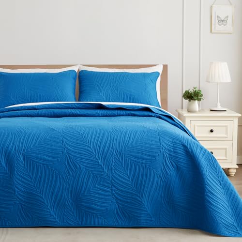 Exclusivo Mezcla King Size Quilt Bedding Set, Lightweight Royal Blue Quilts King Size for All Seasons, Soft Microfiber Bedspreads Coverlets Bed Cover with Leaf Pattern, 3 Piece