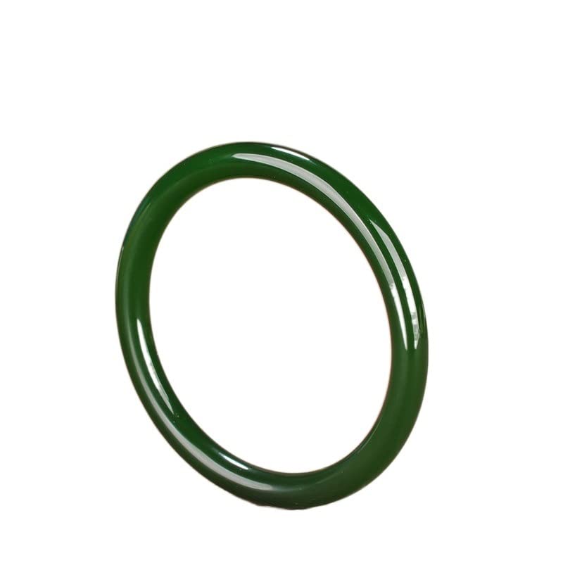Bracelet en jade vert, une amulette de chance intemporelle à porter au quotidien