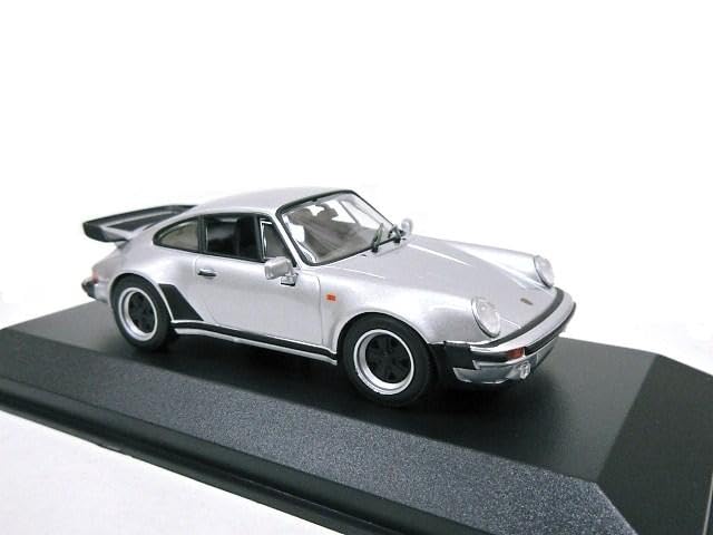 Amazon.co.jp: 欧州限定 1/43 ポルシェ911 ターボ (シルバー) 1977 930