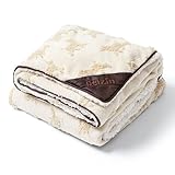 PELZIN Embossed Sherpa Dog Blankets for Small Dogs - Waterproof Cat Blankets for Indoor Cats - Heavy Duty Couch Cover Protector - Soft Reversible Throw Furniture Protection - Small, Cream