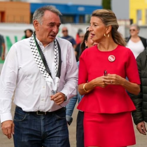 Enrique Santiago: &ldquo;Blanqueo del jefe del Estado&rdquo;