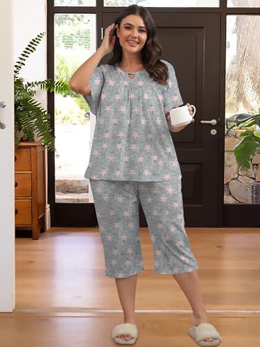 Heat Move Plus Size Pajamas Sets for Women 2 Piece Soft Sleepwear Short Sleeve Top and Capri Pant Pjs Loungewear with Pockets4