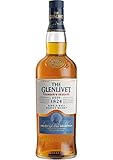 Chivas Regal 12 Year Old Blended Scotch Whisky, 70 cl & The Glenlivet Founder's Reserve Single Malt Scotch Whisky with Giftbox, 700ml - Image 6