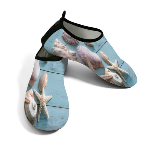 Zapatos acuáticos de playa con diseño de madera azul turquesa
