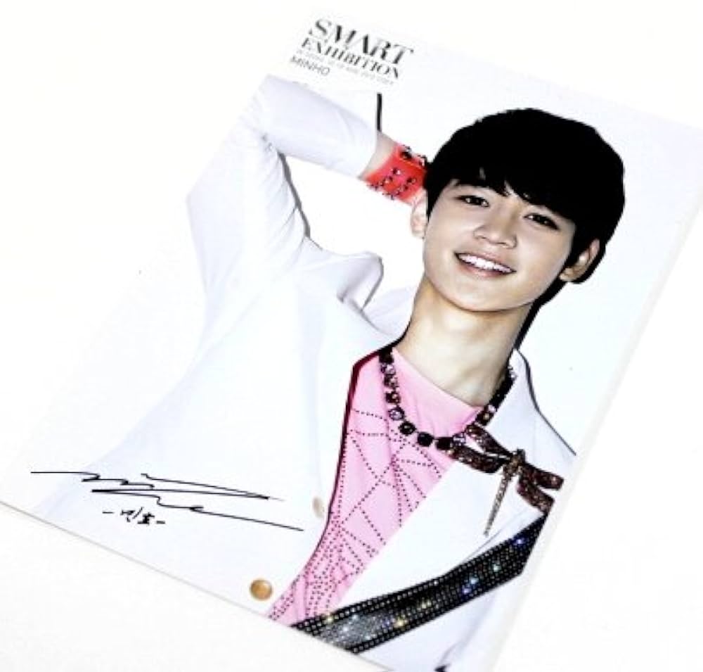 SHINee ミノ ミンホ サイン 直筆 公式カード Amazon.co.jp: SHINEE ミノ ミンホ 【 公式グッズ / SMART