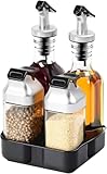 Photo Gallery set di 5 dispenser per olio d oliva e aceto, in vetro, con ripiano (set da 5), design antigoccia (1 set) Photo Gallery set di 5 dispenser per olio d oliva e aceto, in vetro, con ripiano (set da 5), design antigoccia (1 set)