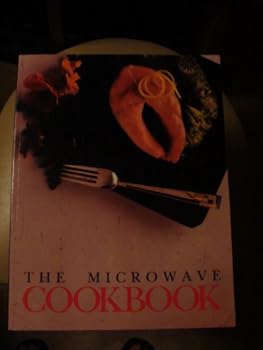 Paperback The Microwave Cookbook, General Electric Book