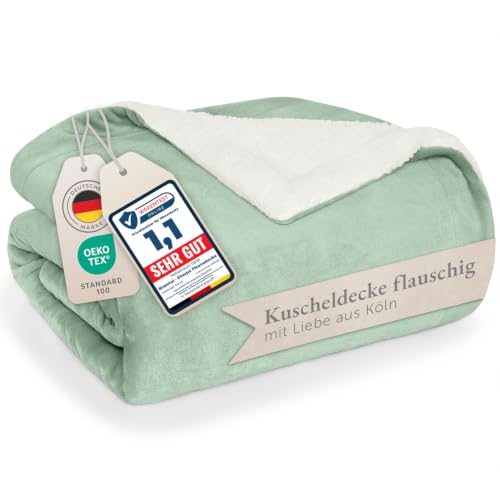 Blumtal Premium Sherpa Kuscheldecke flauschig 130x150 cm - Oeko-Tex zert. Sofa Decke mit Dicker Sherpa-Innenseite - super Flauschige Decke… – Ansicht 1