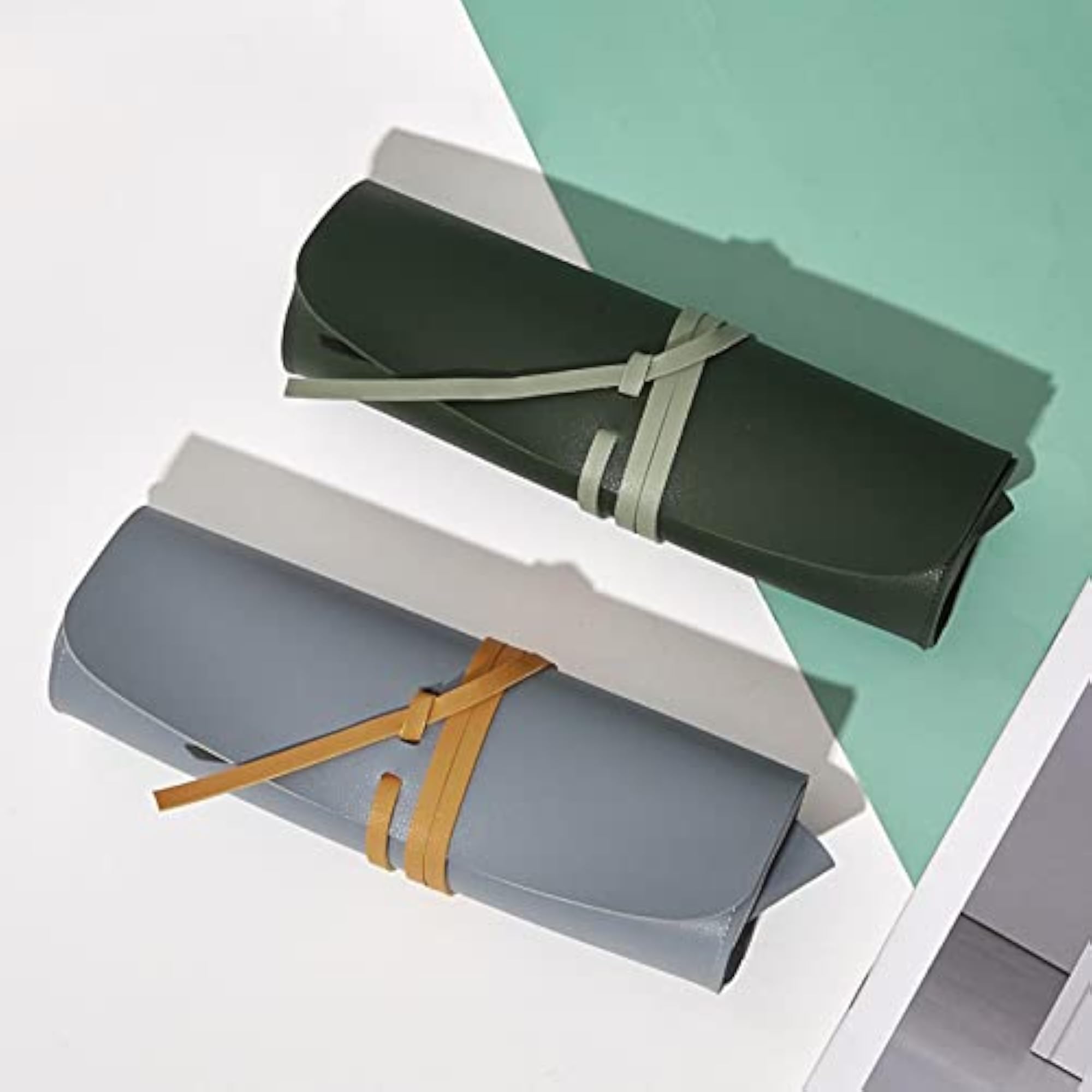 Portable Green Multifunctional Makeup Brush Storage