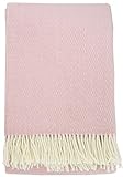 Masse: ca 140 x 220/240 cm incl. Fransen, mit feinem Zopf/Rautenmuster.