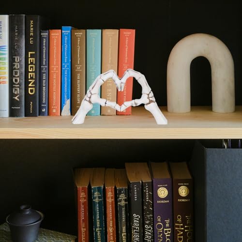 Estatua Decorativa Manos de Esqueleto en Forma de Corazón 6.3" miniatura 5