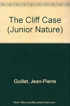 Paperback The Cliff Case (Junior Nature) Book