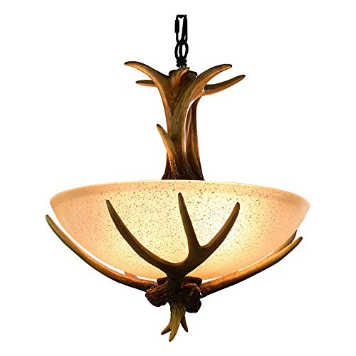 Plafonnier lustre vintage résine pour transformer un intérieur froid en chalet cosy