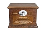 Urne en Bois Faite à la Main avec Gravure Personnalisée : Fabriquée en bois de bouleau durable, cette grande urne constitue un souvenir solide et durable pour les cendres de votre cheval. Personnalisez-la avec le nom de votre cheval, ses dates de naissance et de décès, et une citation gravée pour un hommage unique et significatif.