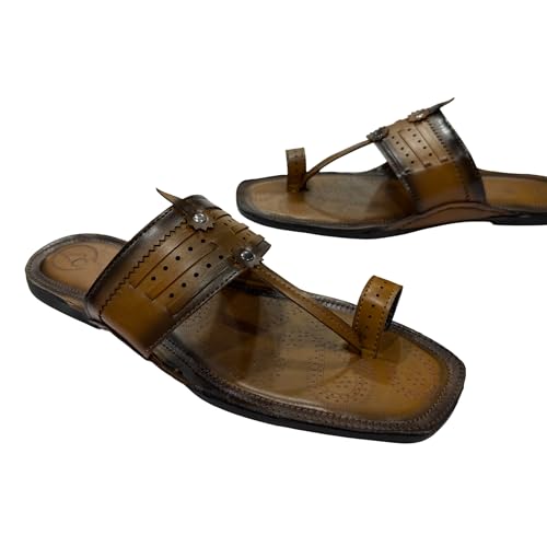 Image of Men's Kolhapuri Chappals Ethnic Slippers For Men Traditional Kolhapuri Sandals Casual Flip Flops For Men