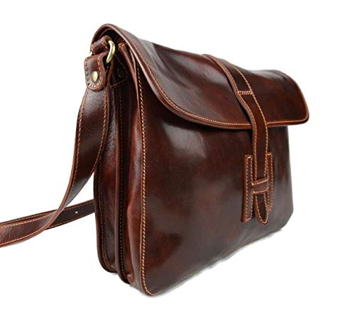 Sac postier en cuir marron idéal pour vos trajets urbains