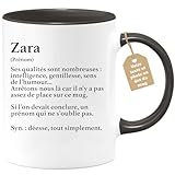 Qualité française : nos mugs sont fabriqués en céramique et possèdent leur logo imprimé des deux côtés de la tasse. Celui-ci peut passer au micro-ondes pour le réchauffer, et au lave-vaisselle pour le nettoyer. Notez qu’il s’agit d’un cadeau destiné à la fois à un homme ou une femme et qu’il sera idéal pour boire du café et du thé en télétravail ou au bureau.
