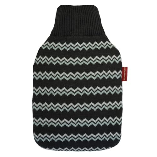 Hugo Frosch Wärmflasche Klassik 1,8l – Made in Germany – mit weichem Strickbezug Grau im Zick-Zack-Muster – große, auslaufsichere Bettflasche – mit waschbarem Bezug