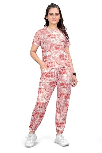 Image of woman Tracksuit for causal wear