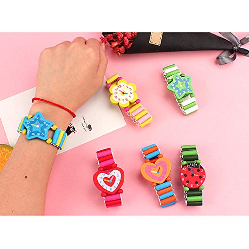 STOBOK 4 Stück Holzarmbanduhren Spielzeug Armband Uhr Modell für Kinder Geburtstagsfeier Gefälligkeiten (Zufälliges Muster)