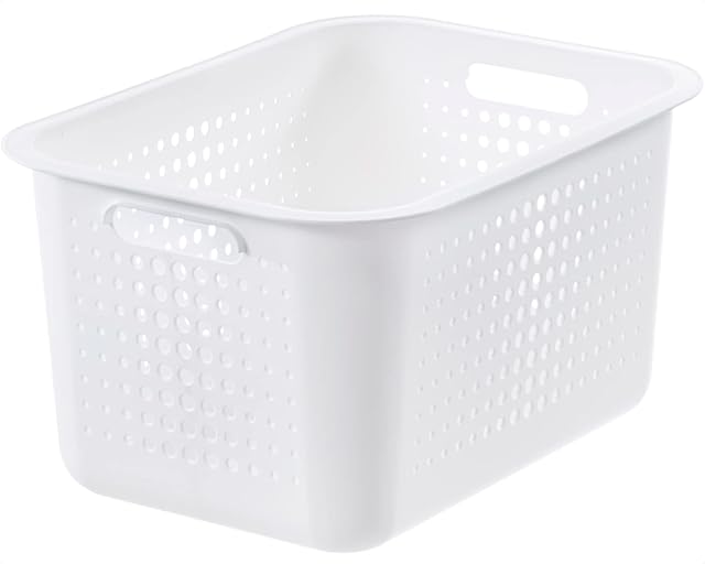 SmartStore 13L Recycled Plastic Storage Basket with handles - White - Sustainable, Stackable and Nestable - 10 Year Guarantee - Medium basket - L37 x W28 x H20 cm