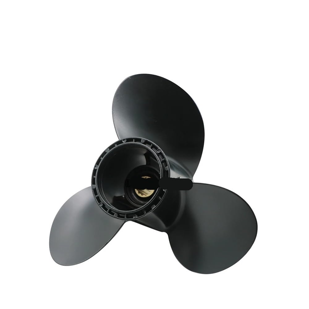 Hélice hors-bord 11 1/2 x 13 à 3 pales profilées pour optimiser la poussée des 40-50 CV