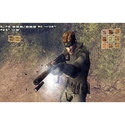 PSP(黒)メタルギアカセット付き 充電器付き PSP(黒)メタルギアカセット付き 充電器付き