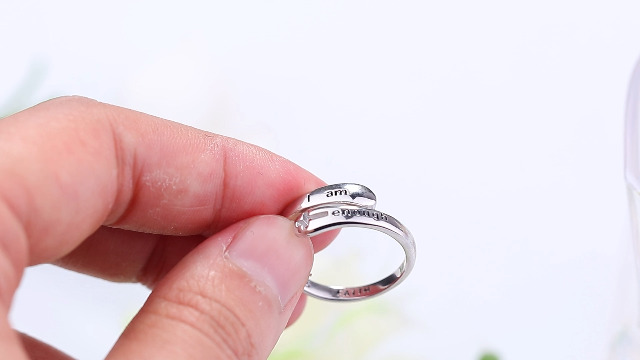 Anillo De Mujer Inspirador De Plata De Ley Ajustable - El Salvador