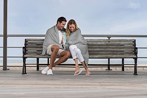 Manta liviana MV Sport Sweatshirt Blanket – Fleece oversize cálida y transpirable, 54" x 84" Salt & Pepper miniatura 4
