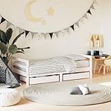 Le bois de pin a un grain droit et les nœuds donnent au matériau son aspect caractéristique et rustique.