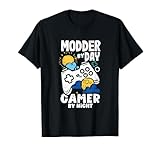 Game Modder Gamer By Night Funny Modding Camiseta