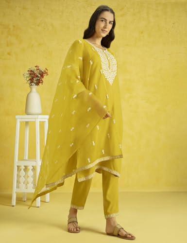 Image of Kaari Women's Embroidered Kurti Set with Dupatta | Ethnic Suits with Embellished Dupatta | Everyday and Festive Kurti Set for Women