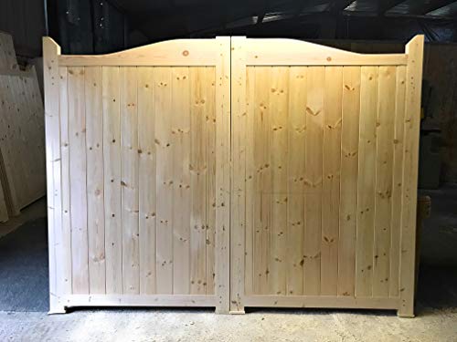 Wooden Driveway Gates Swan Neck Design 6' High X 8' Wide. Feature Gates New Gate