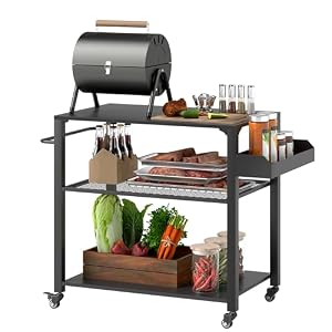 Outsunny Grillwagen 3-Etagen Servierwagen mit Arbeitsfläche Ablagen Räder, BBQ Grilltisch aus Edelstahl, Grill Beistelltisch, Outdoor Trolley, Holzkohlegrill für Garten, Terrasse, 105x50x79cm Schwarz