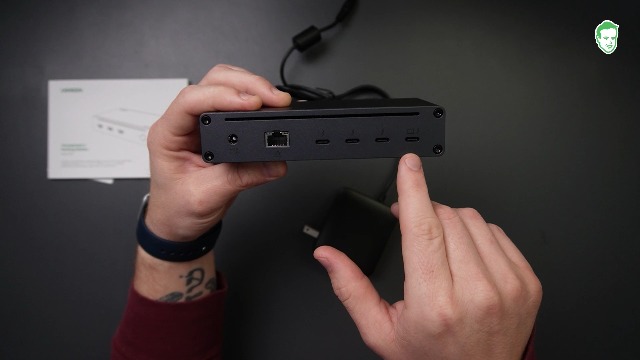 Watch Demo of the UGREEN 8-IN-1 Thunderbolt Docking Station on